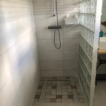 Klara Apartmanhaz * Orfu