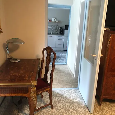 Klara Apartmanhaz Apartment Orfu