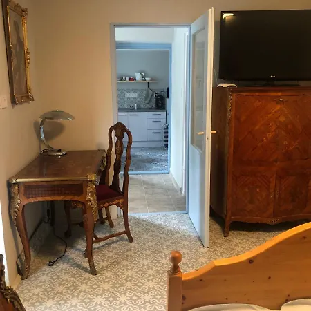 Klara Apartmanhaz * Orfu